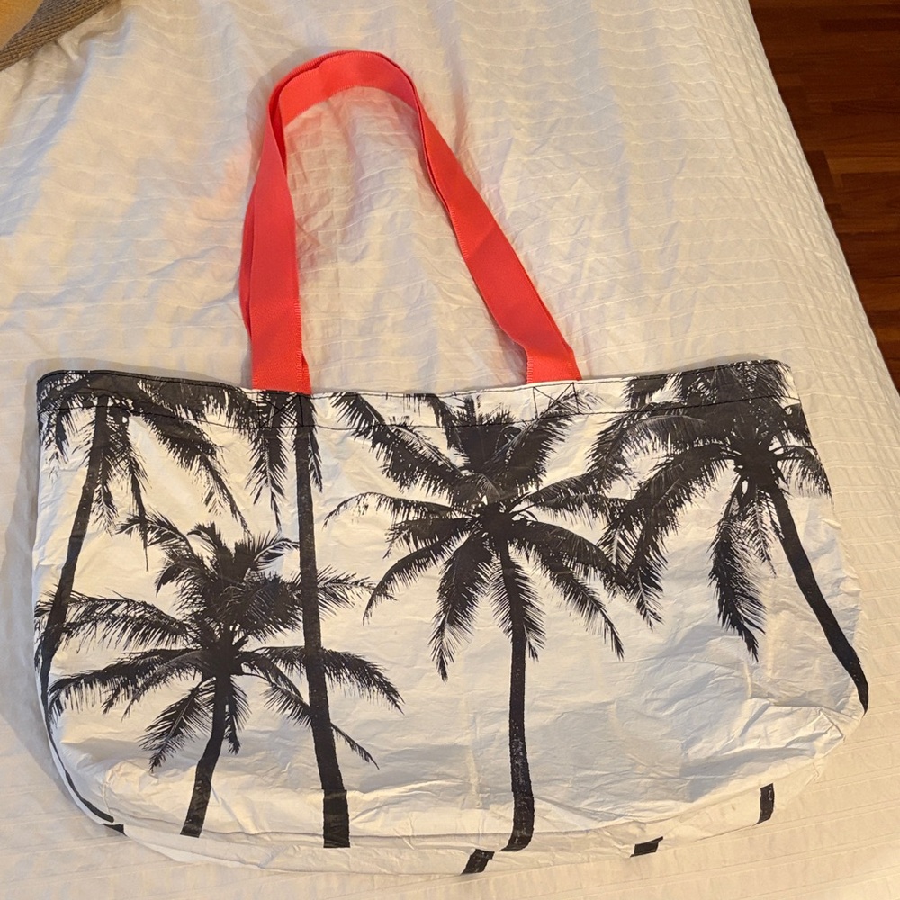 ALOHA Collection special edition Holoholo tote bag